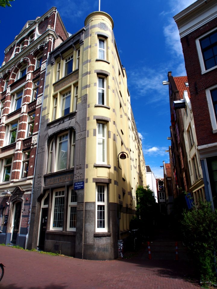 Nieuwezijds Voorburgwal hoek Oude Braak, Huis no23 Hr Dykstra, foto2