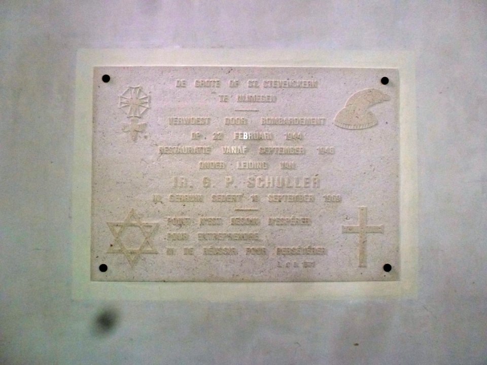 Nijmegen St Stevenskerk plaquette bombardement 22 februari 1944