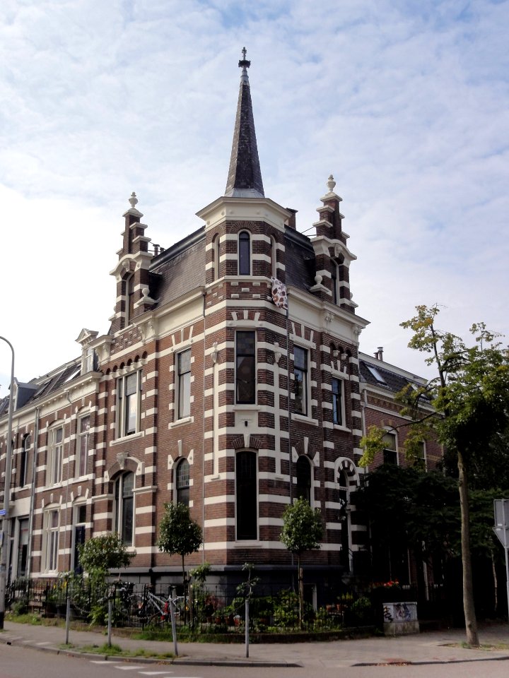 Nijmegen Rijksmonument 522993 Burghardt van den Berghstraat 3