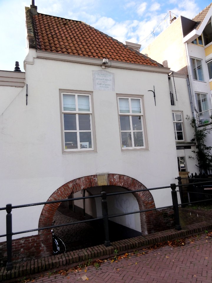 Nijmegen Rijksmonument 31194 Maarten Schonckpoort zijde Waalkade