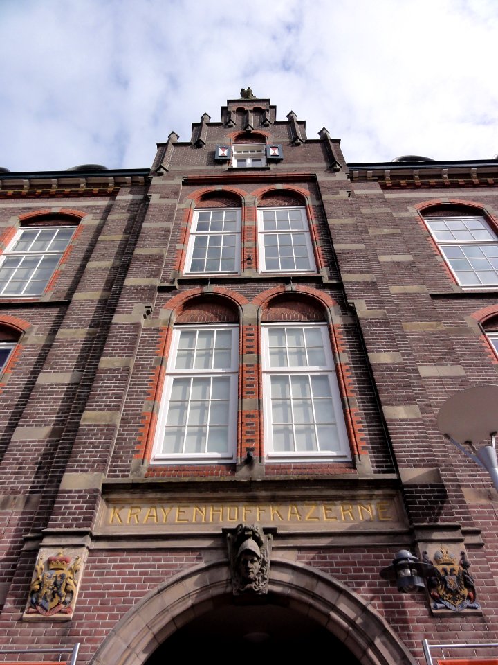 Nijmegen Rijksmonument 522962 Krayenhoffkazerne gevel boven entree