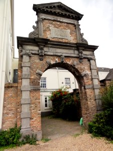 Nijmegen Rijksmonument 31118 Begijnenstraat 29 verplaatste poort RK weeshuis