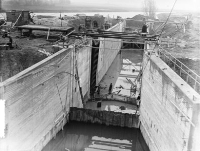 Nieuwe sluis te Doesburg (kanalisatie over IJssel), Bestanddeelnr 905-0213
