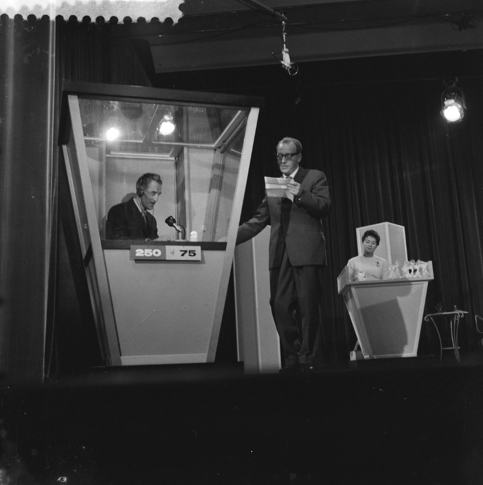 Nieuwe televisiequiz van de Vara Je neemt er iets van mee, Bestanddeelnr 909-9052