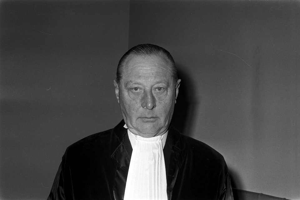 Nieuwe president van de Hoge Raad der Nederlanden geinstalleerd in Den Haag . Mr, Bestanddeelnr 923-1663