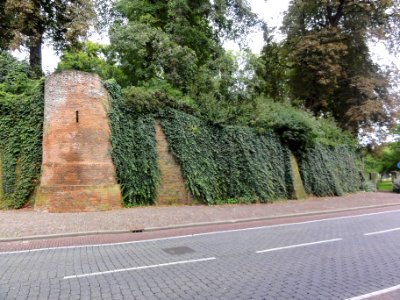 Nijmegen Rijksmonument 31193 Stuk stadsmuur Voerweg 1