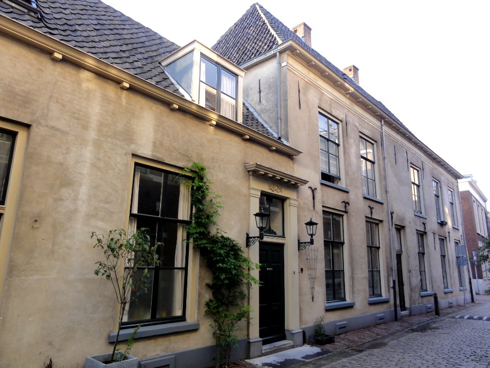 Nijmegen Rijksmonument 31119 Begijnenstraat 33, 35