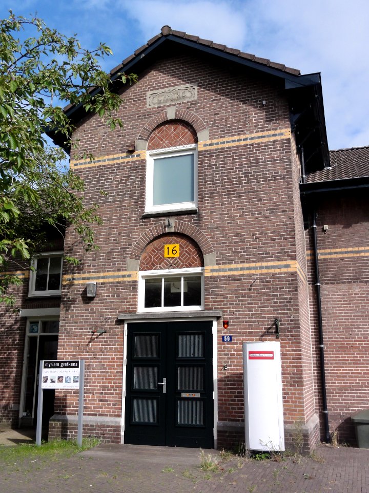 Nijmegen Rijksmonument 522964 kantine Limoskazerne gevel boven entree