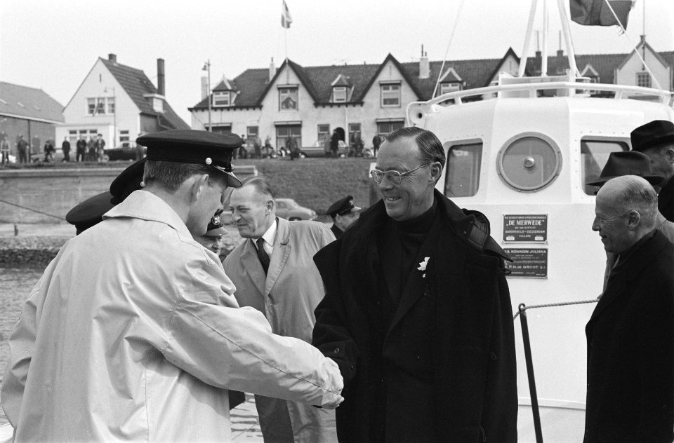 Nieuwe reddingsboot Koningin Juliana officieel door Zijne Koninklijke Hoogheid, Bestanddeelnr 934-6420