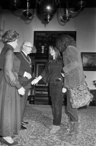Nieuwjaarsreceptie burgemeester Samkalden van Amsterdam in Stedelijk Museum bur, Bestanddeelnr 924-1428