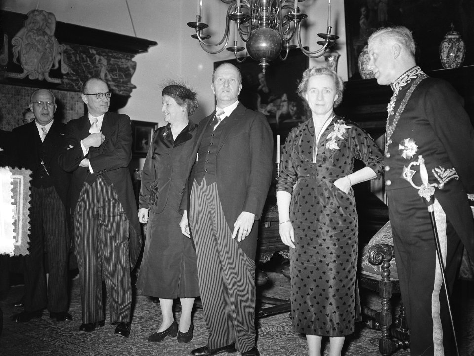 Nieuwjaarsreceptie Stedelijk Museum Amsterdam, Bestanddeelnr 906-2277
