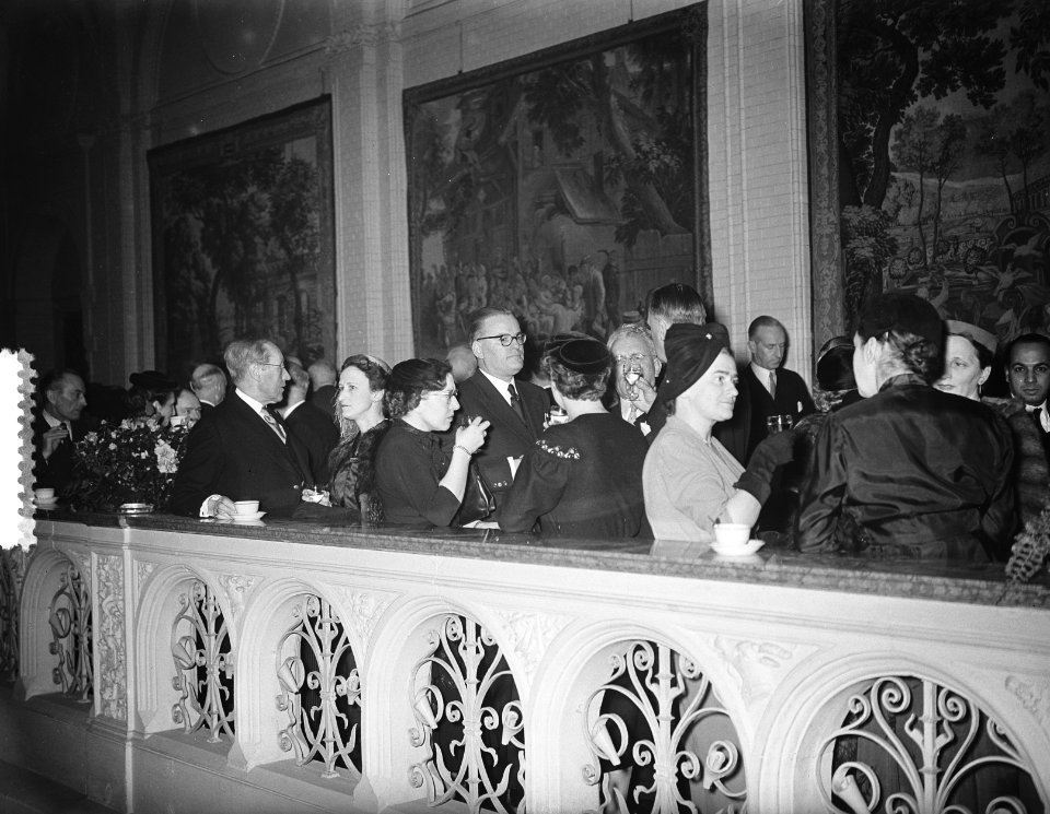 Nieuwjaarsreceptie Stedelijk Museum Amsterdam, Bestanddeelnr 906-2278