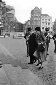 Nieuwjaarsreceptie koningin Juliana en prins Bernhard in het Paleis op de Dam, A, Bestanddeelnr 924-2326