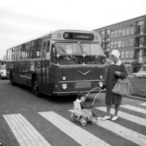 Nieuwe stadsbus voor Gemeentelijk Vervoerbedrijf Amsterda, Bestanddeelnr 913-1836