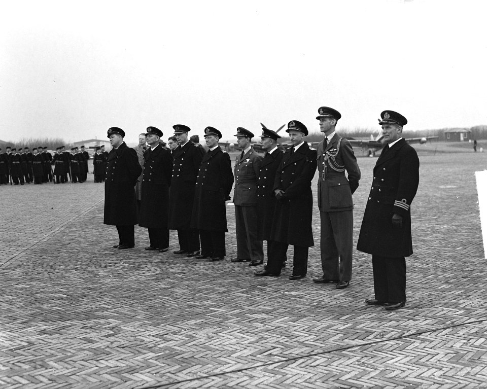 Nieuwe squadrons 1 en 320 op Valkenburg, Bestanddeelnr 903-2782