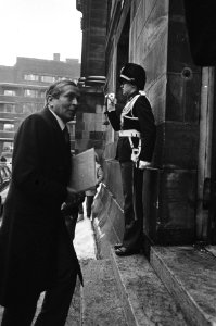 Nieuwjaarsreceptie Beatrix en Claus voor het Corps Diplomatique in Koninklijke P, Bestanddeelnr 933-1964