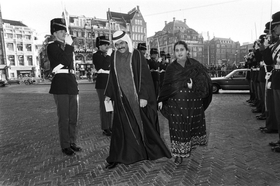 Nieuwjaarsreceptie Beatrix in Paleis op de Dam voor amb. en consuls en hun perso, Bestanddeelnr 931-9077