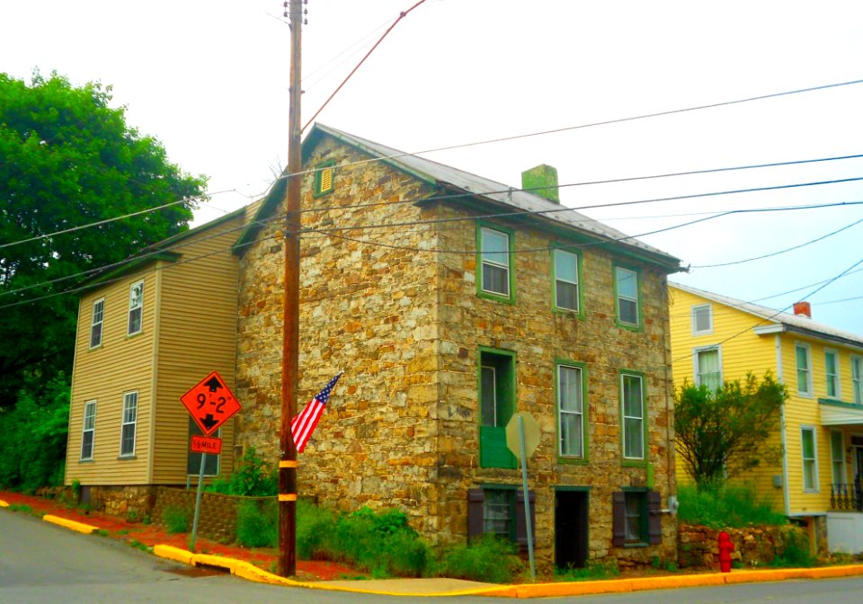 Newton Hamilton (PA) stone house