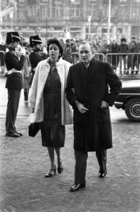 Nieuwjaarsreceptie koningin Beatrix in Paleis op de Dam voor ambassadeurs en con, Bestanddeelnr 931-9080