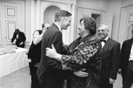 Nieuwjaarsreceptie Kamervoorzitter Dolman, met Erika Terpstra en Van Erp, Bestanddeelnr 934-1623