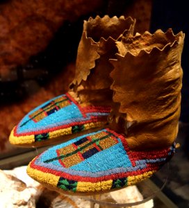 Nez Perce moccasins, c. 1890 - Bata Shoe Museum - DSC00563