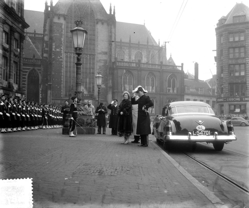 Nieuwjaarsreceptie Koninklijk Paar te Amsterdam. Aankomst Koninklijk Paar, Bestanddeelnr 905-4872
