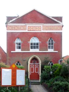 Newport Unitarian Chapel, High Street, Newport, Isle of Wight (May 2016) (1)