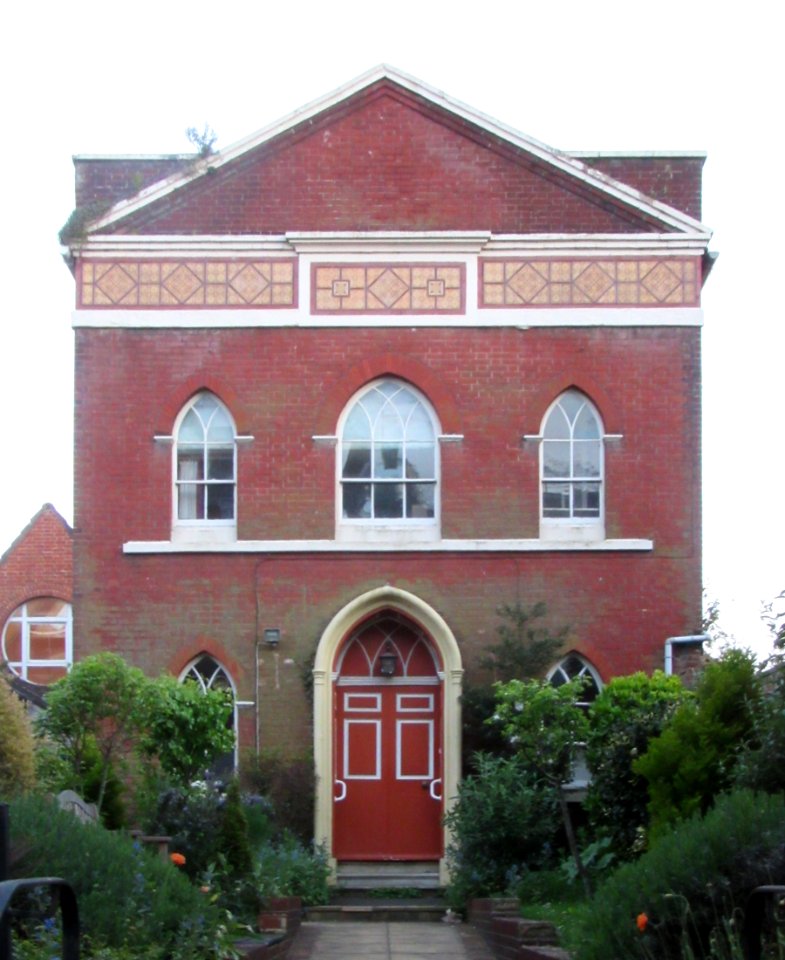 Newport Unitarian Chapel, High Street, Newport, Isle of Wight (May 2016) (2)