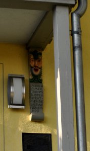 Niederbrechen, Bergstraße 23. Holzkonsole rechts