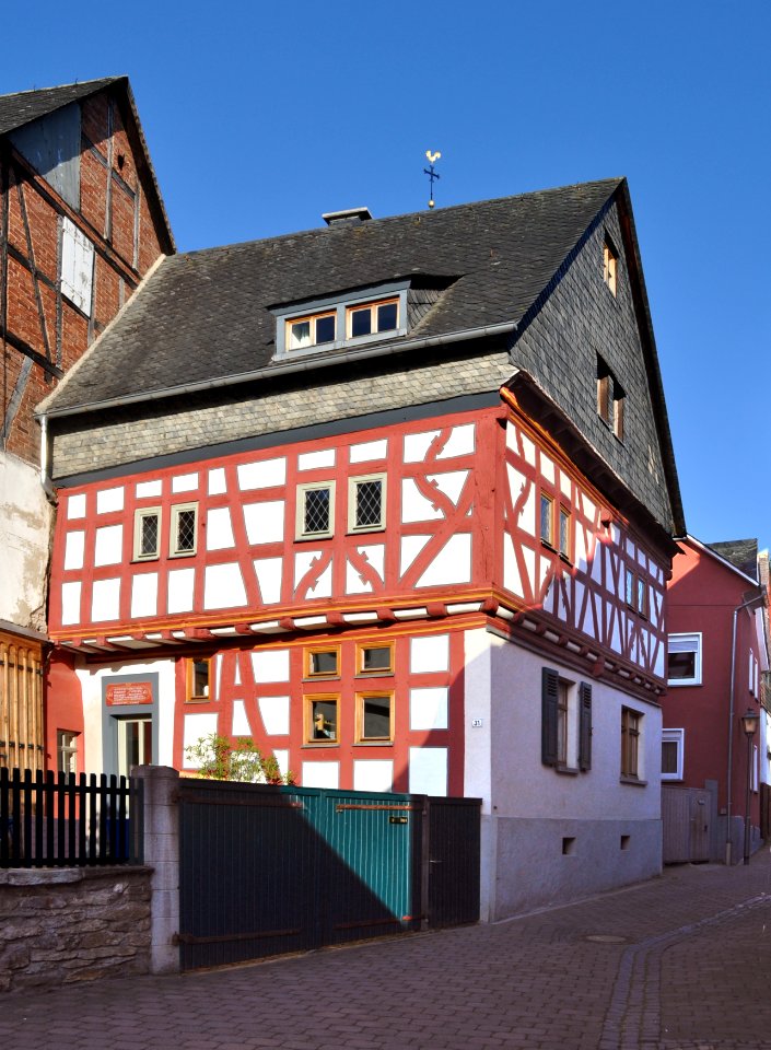 Niederbrechen, Bergstraße 31