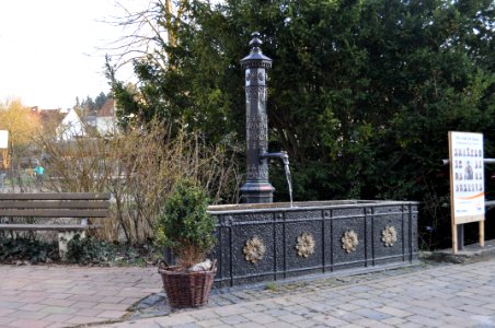 Niederauroff, Brunnen