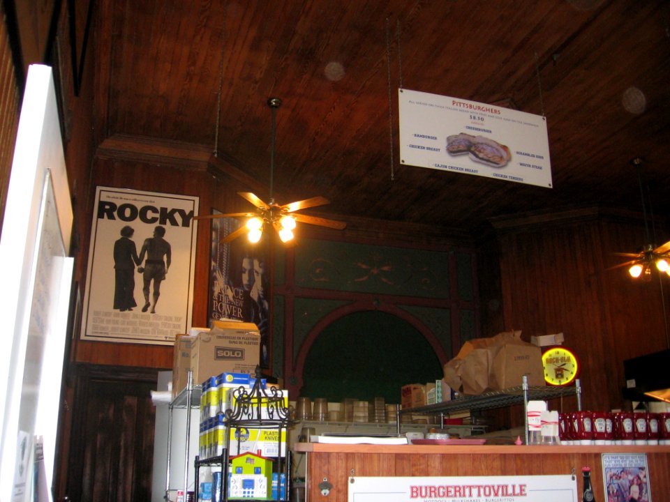 Newtown station interior 056