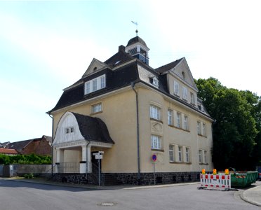 Nieder-Florstadt, Auf der Beunde 4, ehemalige Schule