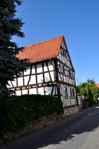 Niedereschbach, Zum Eschbachsteg 2 (1)
