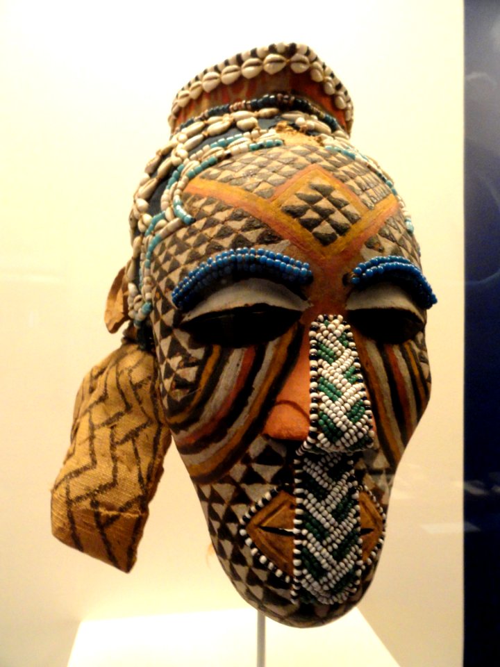 Ngady aMwaash, Kuba Royal Mask, ca. 1890-1910 - African collection - Peabody Museum, Harvard University - DSC05787