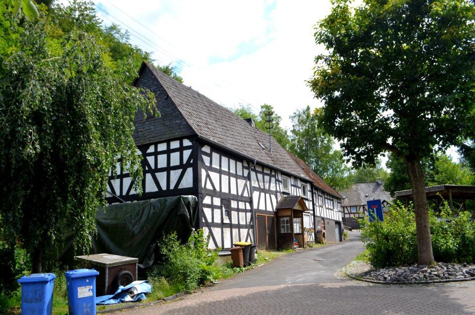 Niederdreisbach, Denkmalstraße 17