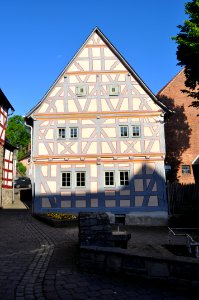 Niederbrechen, Bergstraße 16, Front