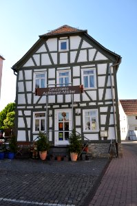 Niederhöchstadt, Hauptstraße 287-289