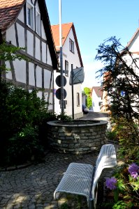 Niederhöchstadt, Hauptstraße 295, Brunnen