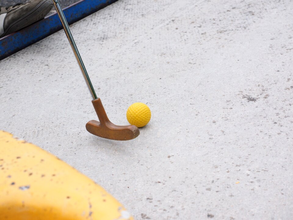 Mini golf ball ball guide miniature golf