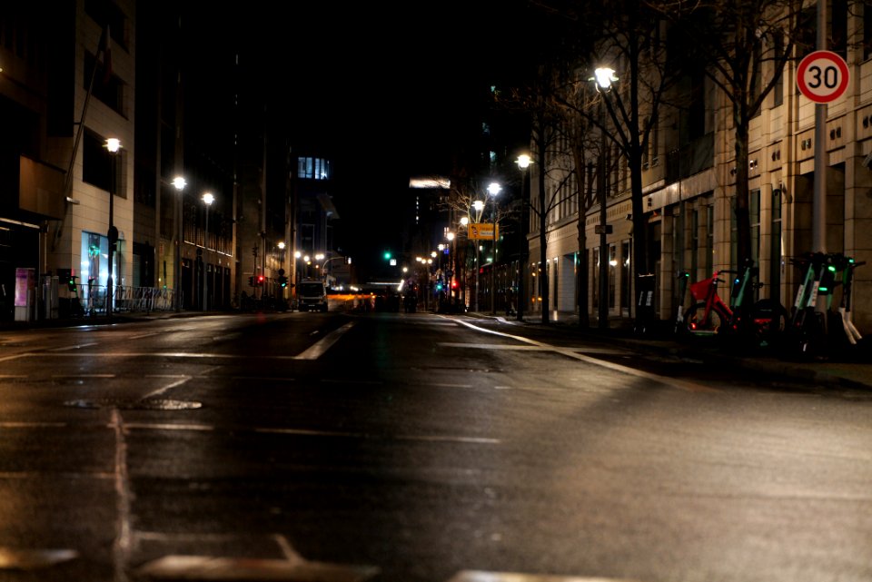 New year 2021 exclusion zone Berlin Unter den Linden 09