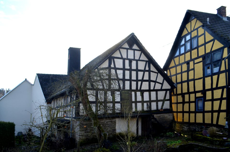 Nieder-Oberrod, Niederemser Straße 17, Rückseite