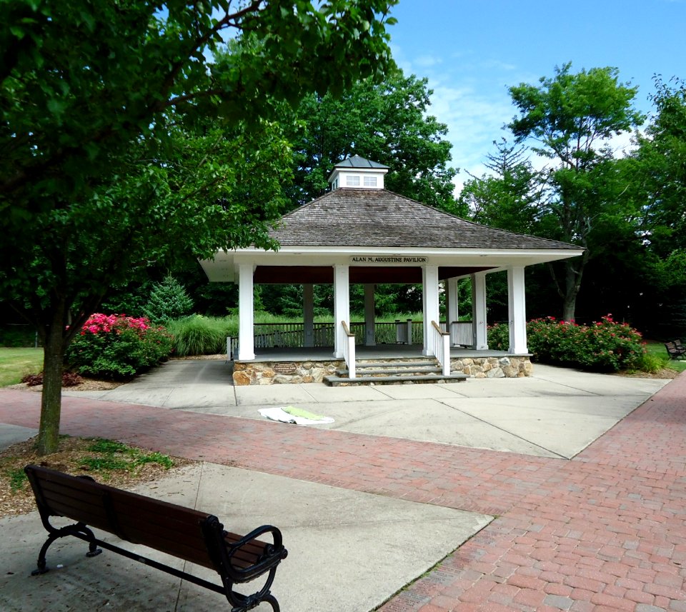 New Providence NJ public park with Augustine pavilion