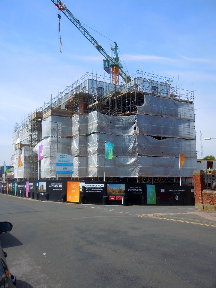 New Wave flats, Newtown Road, Hove (May 2018, under construction) (2)