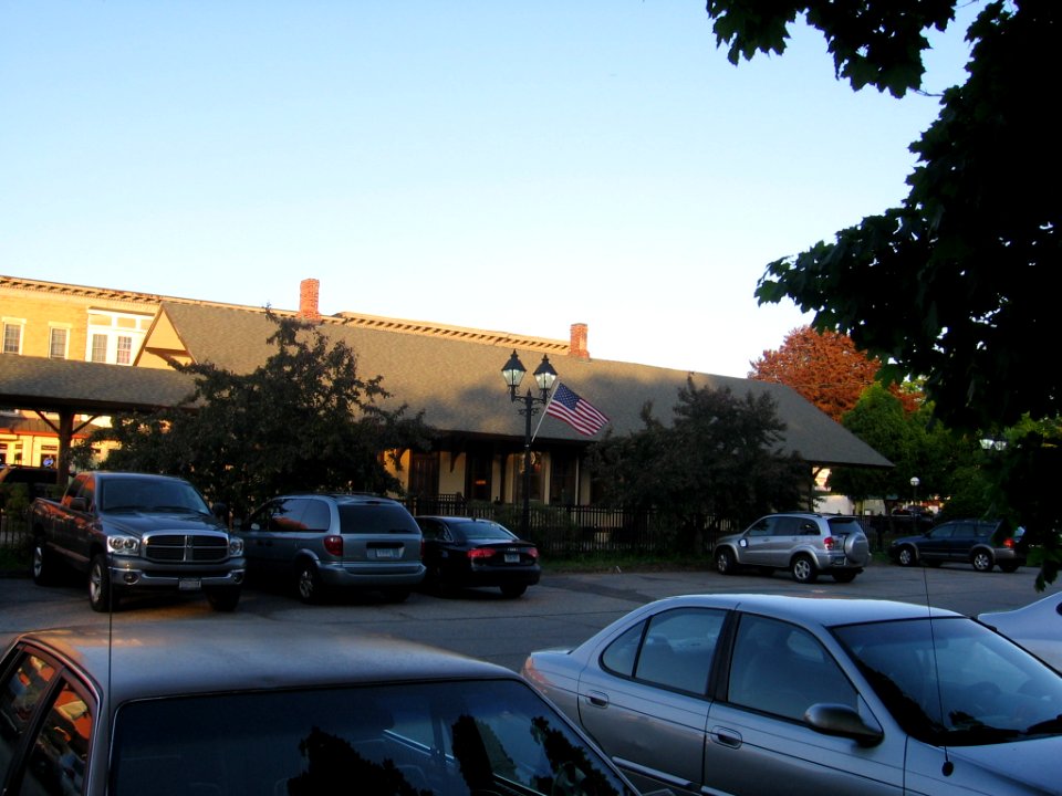 New Milford station 053