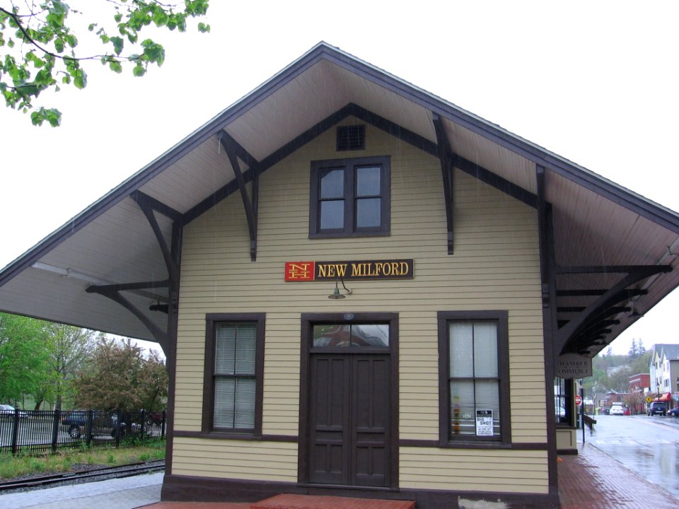 New Milford station south facing elevation looking north 063