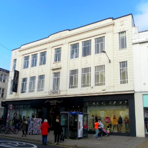 New Look (formerly Wade's Department Store), 188–191 Western Road, Brighton (November 2011)