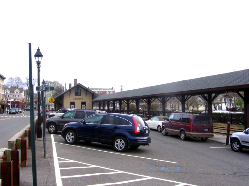 New Milford station 075