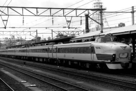 Nichirin Express led by Kuro 481-102