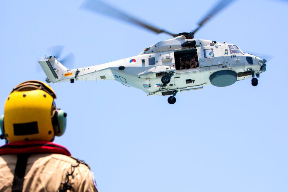 NH90-maritieme gevechtshelikopter-04